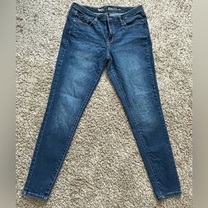 Mossimo Mid Rise Skinny Jean Size 10